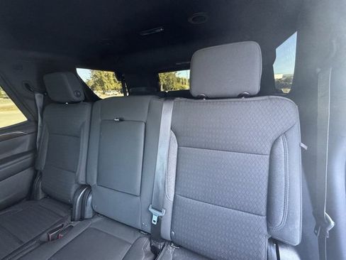 Used 2022 GMC Yukon SLE w/ Gmc Pro Safety Plus Package image 15