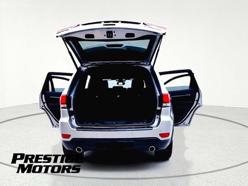 Used 2019 Jeep Grand Cherokee Trailhawk AWD/4WD image 13