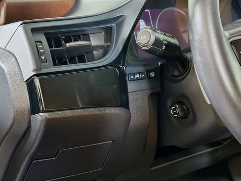 Certified 2025 Lexus ES 300h F Sport image 10