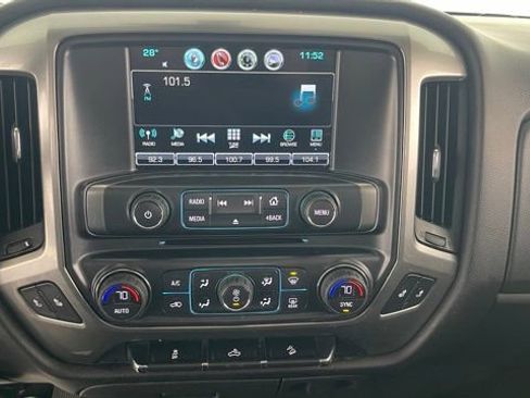 Used 2017 Chevrolet Silverado 1500 LT w/ All Star Edition image 41