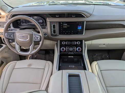 Used 2023 GMC Yukon XL Denali image 21