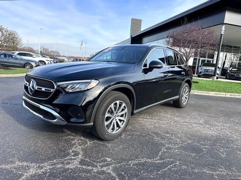 Certified 2026 Mercedes-Benz GLC 300 4MATIC image 4
