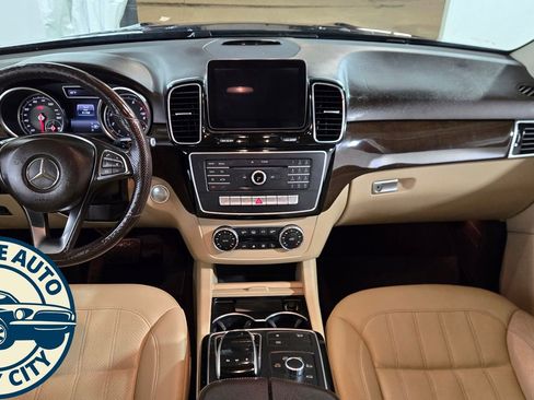 Used 2018 Mercedes-Benz GLE 350 4MATIC image 28