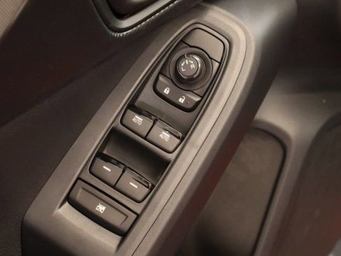 New 2025 Subaru Crosstrek 2.5i Premium image 9