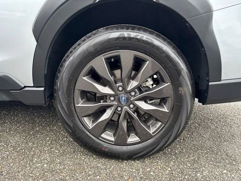 Certified 2025 Subaru Outback Onyx Edition AWD/4WD image 29