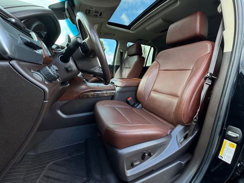 Used 2019 Chevrolet Tahoe Premier AWD/4WD image 13