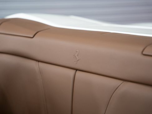 Used 2021 Ferrari Portofino RWD image 35