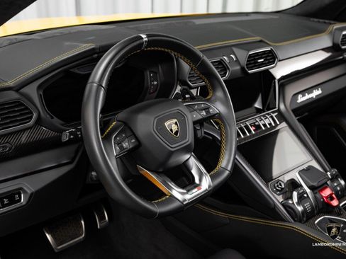 Used 2023 Lamborghini Urus S image 28