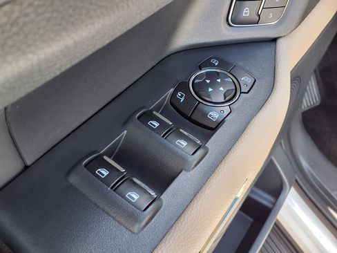 Used 2023 Ford Expedition Max Limited AWD/4WD image 14