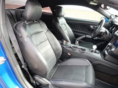 Used 2017 Ford Mustang GT Premium w/ GT Performance Package image 14