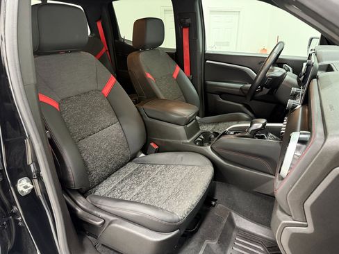 Used 2023 Chevrolet Colorado Z71 w/ Z71 Convenience Package 2 image 26