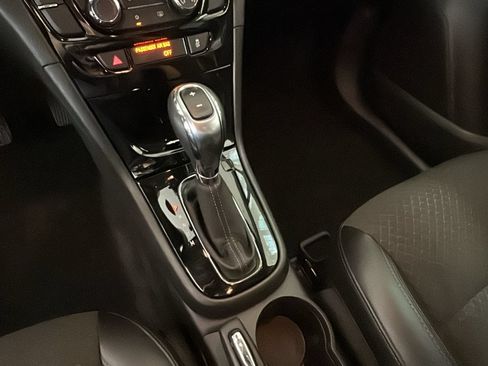 Used 2019 Buick Encore Preferred AWD/4WD image 25