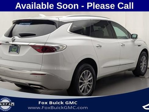Used 2024 Buick Enclave Essence w/ Sound and Sites Package AWD/4WD image 5