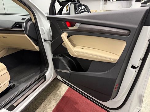 Used 2021 Audi Q5 2.0T Premium Plus w/ Premium Plus Package AWD/4WD image 34