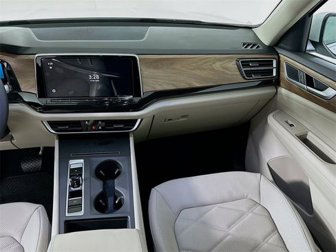 New 2026 Volkswagen Atlas SE image 20