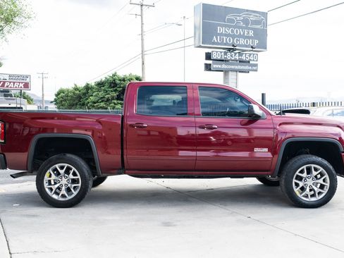 Used 2017 GMC Sierra 1500 SLT w/ All Terrain Package AWD/4WD image 8