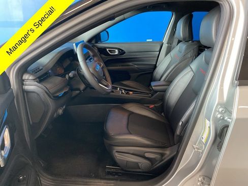 Used 2025 Jeep Compass Trailhawk AWD/4WD image 10