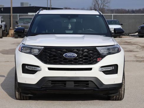 Used 2020 Ford Explorer ST w/ ST Street Pack image 5
