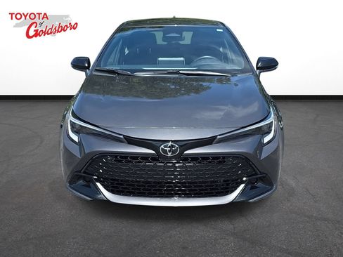 Used 2026 Toyota Corolla SE FWD image 2