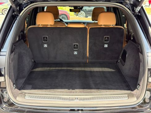 Used 2022 Jeep Grand Cherokee Summit w/ Advanced Protech Group IV AWD/4WD image 18