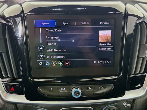 Used 2022 Chevrolet Traverse LT FWD image 16