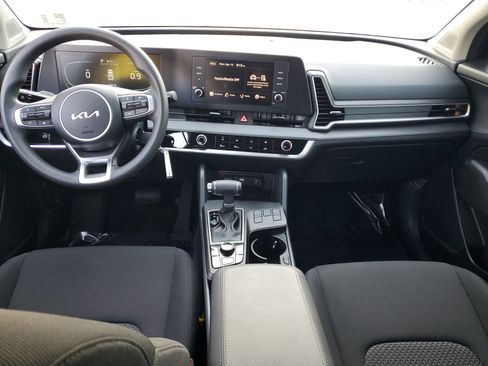 Certified 2025 Kia Sportage LX image 12