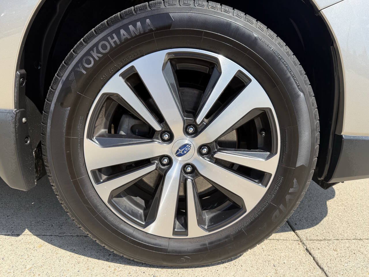 Used 2018 Subaru Outback 2.5i Limited AWD/4WD image 10