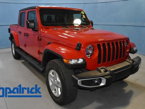Used 2022 Jeep Gladiator Sport AWD/4WD image 1