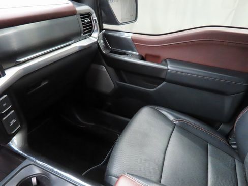 Used 2021 Ford F150 Lariat w/ Equipment Group 502A High image 23