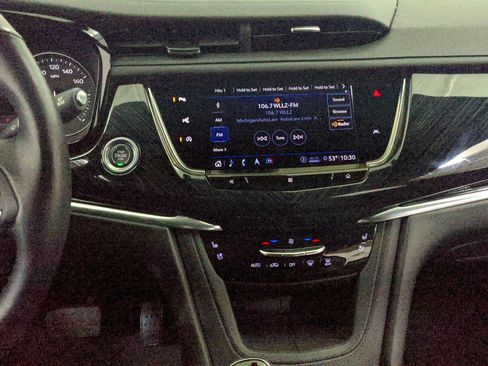 Used 2020 Cadillac XT6 Premium Luxury AWD/4WD image 21