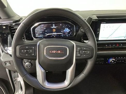 Used 2025 GMC Sierra 1500 Elevation AWD/4WD image 15
