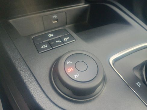 Certified 2019 Ford Ranger XL w/ Equipment Group 101A Mid image 25