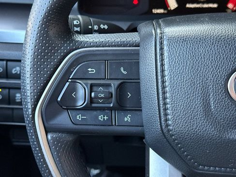 Used 2025 Toyota 4Runner SR5 RWD image 26