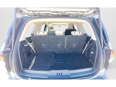 Used 2023 Ford Expedition Limited image 12