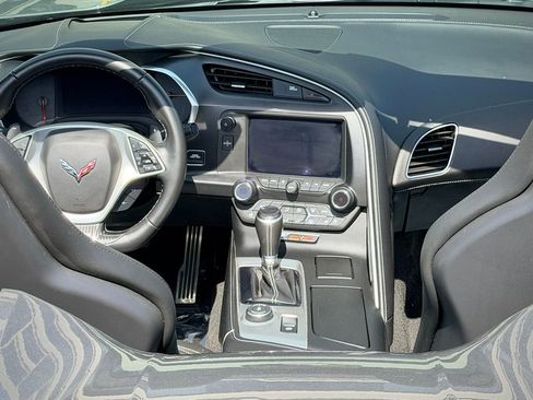 Used 2015 Chevrolet Corvette Z06 w/ 2LZ Preferred Equipment Group RWD image 18