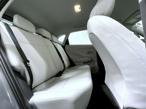 Certified 2026 Hyundai Kona SE image 20