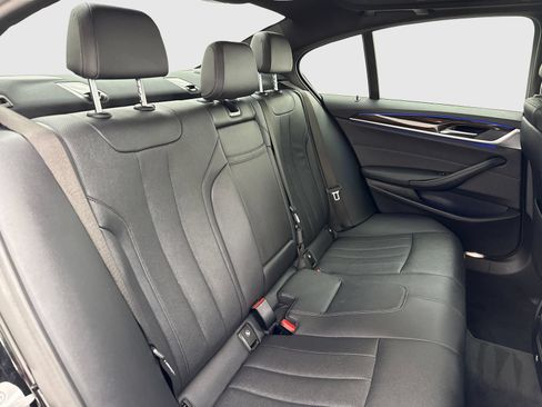 Used 2021 BMW 530i w/ Convenience Package RWD image 46
