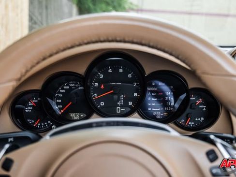 Used 2012 Porsche 911 Carrera RWD image 9