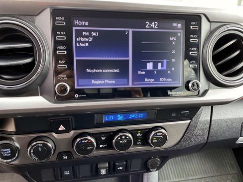 Used 2023 Toyota Tacoma SR5 AWD/4WD image 11