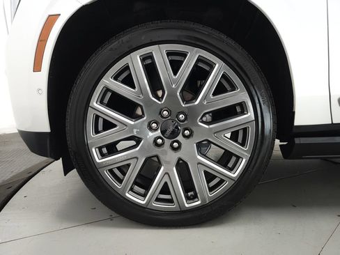 Used 2025 GMC Yukon Denali Ultimate w/ LPO, Floor Liner Package AWD/4WD image 35
