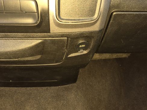 Used 2019 RAM 1500 Express w/ Express Value Package image 15