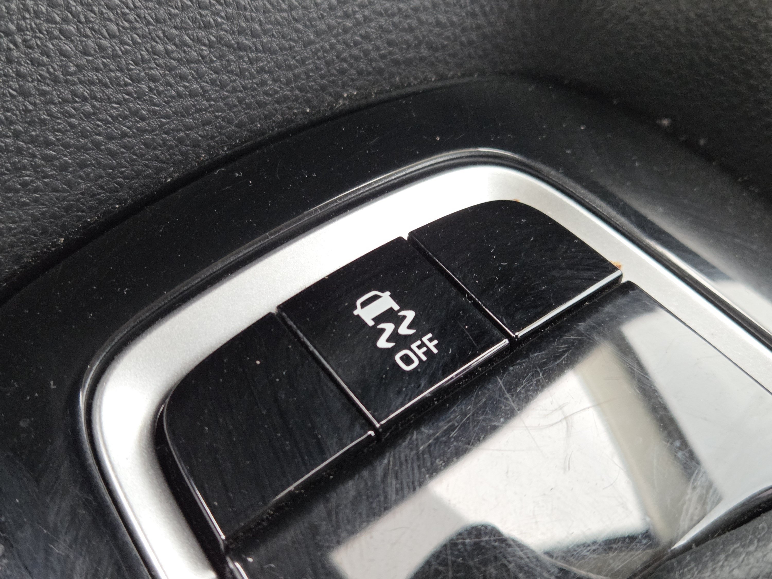 Used 2026 Toyota Corolla LE w/ Carpet Mat Package (TMS) FWD image 33