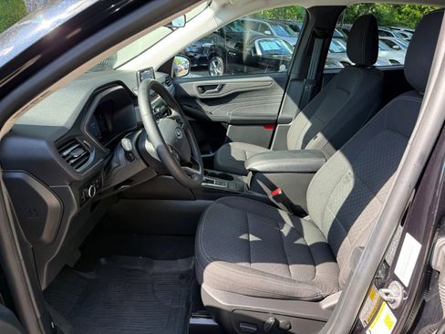 Used 2023 Ford Escape Active AWD/4WD image 11