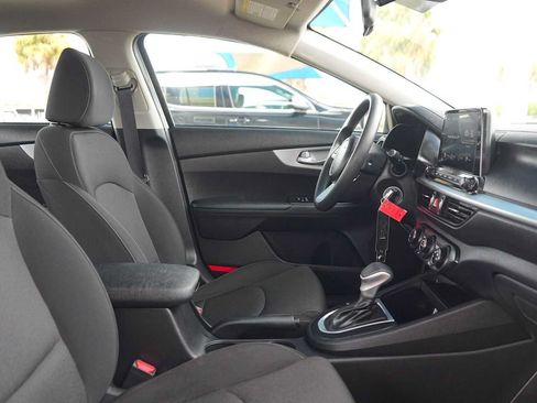 Used 2024 Kia Forte LXS FWD image 15