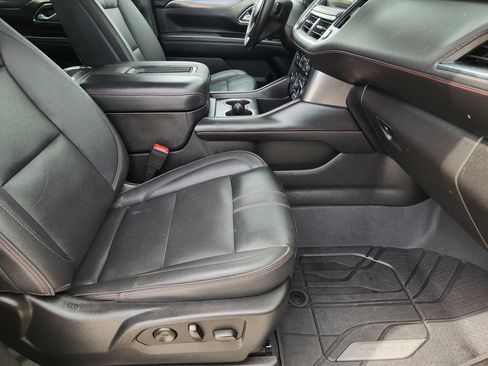 Used 2024 Chevrolet Suburban RST w/ Luxury Package AWD/4WD image 15