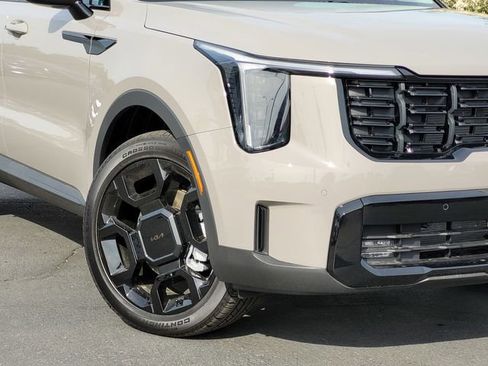 New 2026 Kia Sorento X-Line EX image 3