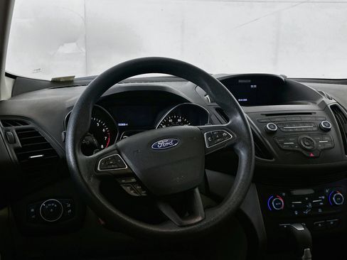 Used 2017 Ford Escape SE FWD image 17