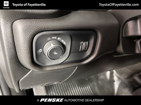 Used 2024 RAM 2500 Tradesman w/ Chrome Appearance Group AWD/4WD image 26