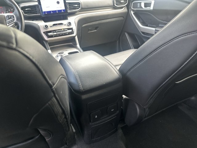 Used 2023 Ford Explorer XLT w/ Equipment Group 202A AWD/4WD image 30