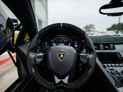 Used 2021 Lamborghini Aventador SVJ image 63